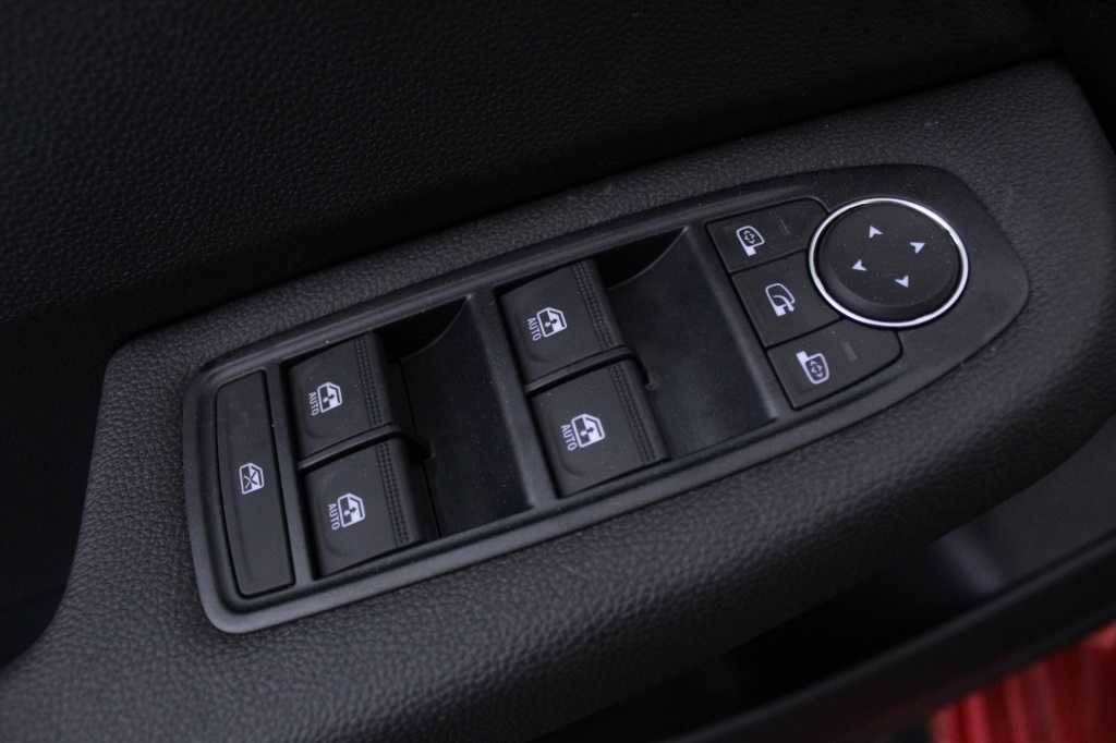mitsubishi-colt-2024-gasolina-999cc