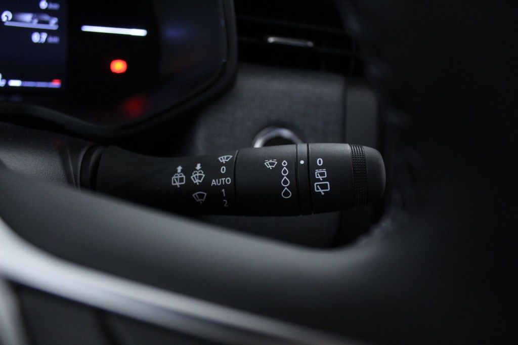 mitsubishi-colt-2024-gasolina-999cc