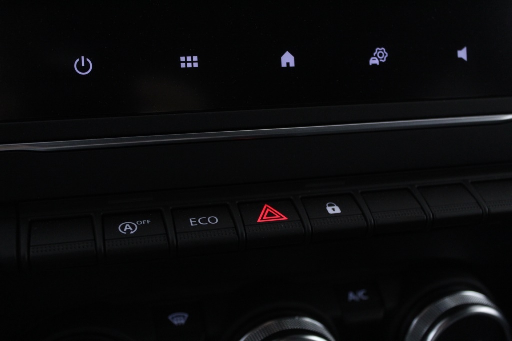 mitsubishi-colt-2024-gasolina-999cc