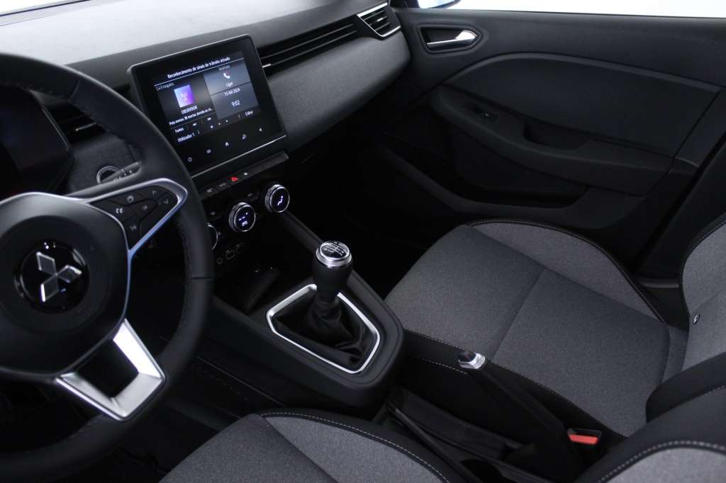 mitsubishi-colt-2024-gasolina-999cc