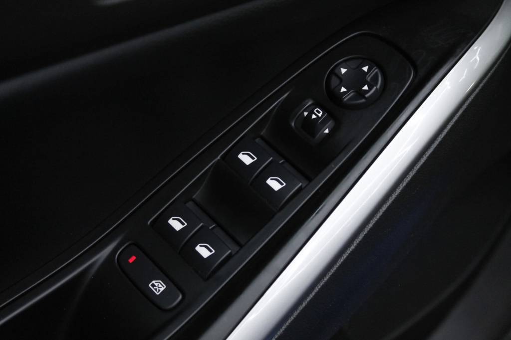 opel-grandland-2023-hibrido-1598cc