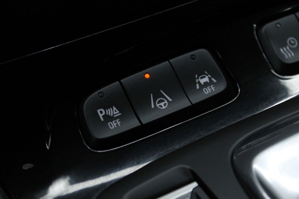 opel-grandland-2023-hibrido-1598cc