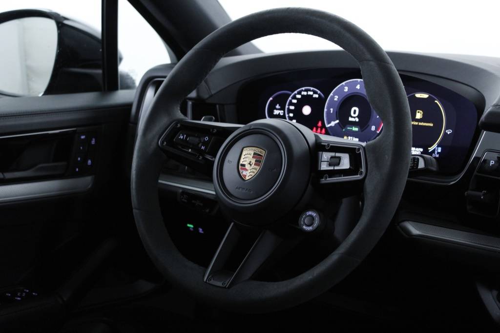 porsche-cayenne-2025-hibrido-2995cc