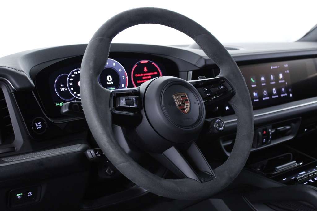 porsche-cayenne-2025-hibrido-2995cc