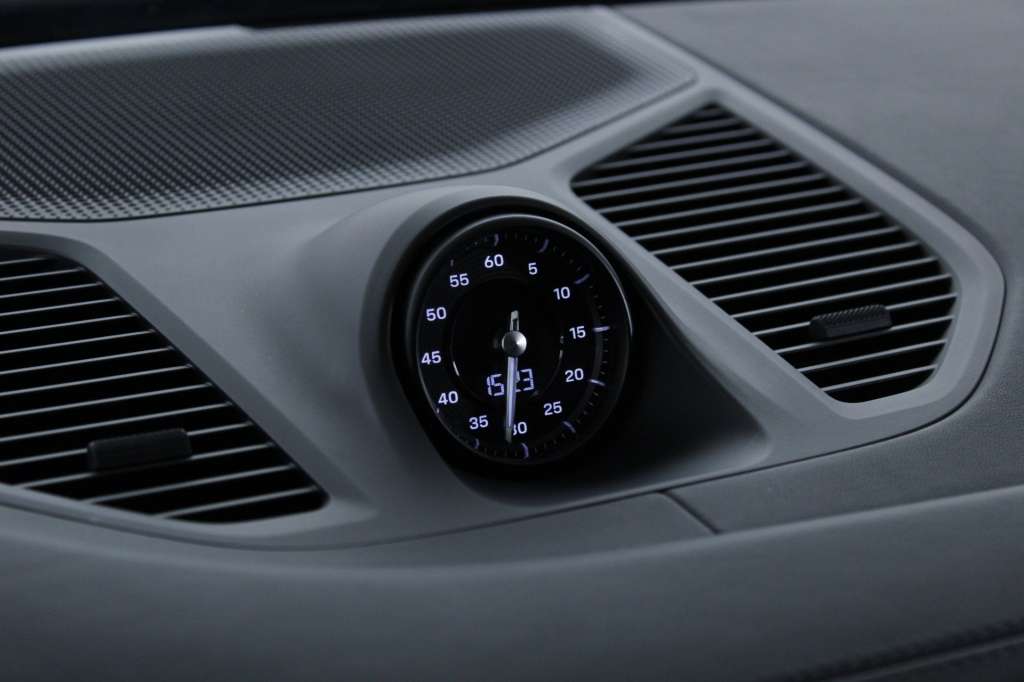 porsche-cayenne-2025-hibrido-2995cc