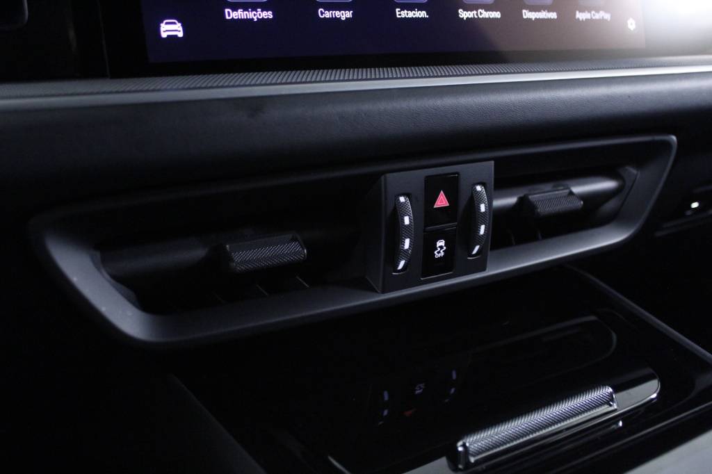 porsche-cayenne-2025-hibrido-2995cc
