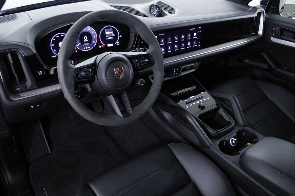 porsche-cayenne-2025-hibrido-2995cc