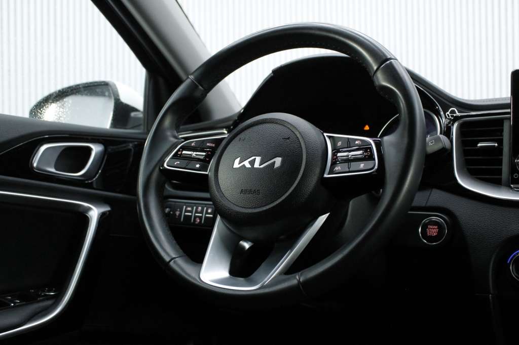 kia-xceed-2023-hibrido-1580cc