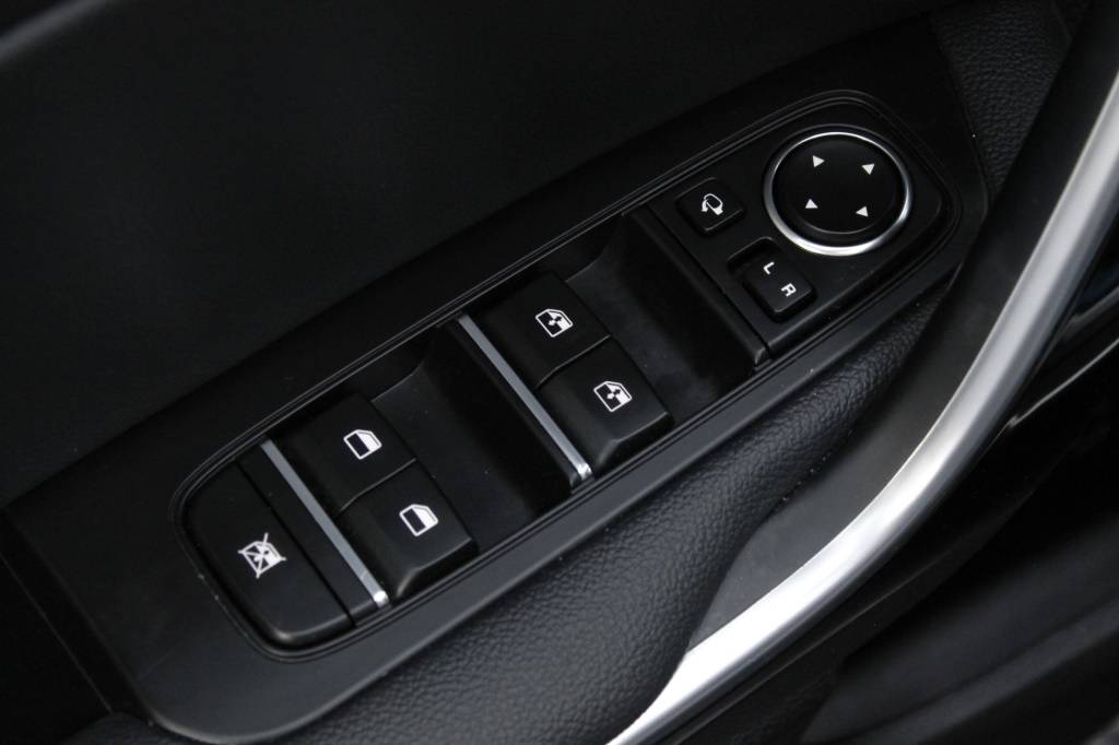 kia-xceed-2023-hibrido-1580cc