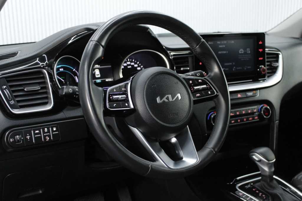 kia-xceed-2023-hibrido-1580cc