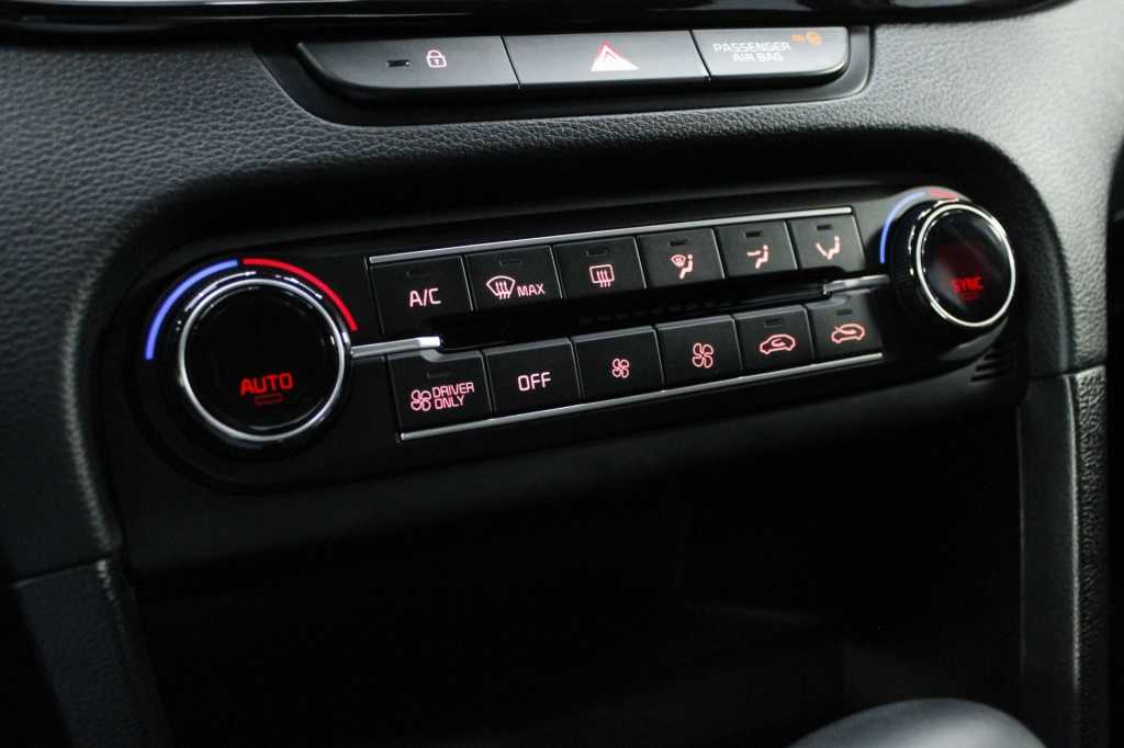 kia-xceed-2023-hibrido-1580cc
