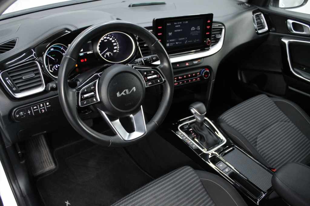 kia-xceed-2023-hibrido-1580cc
