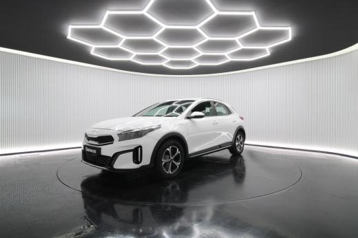 kia-xceed-2023-hibrido-1580cc