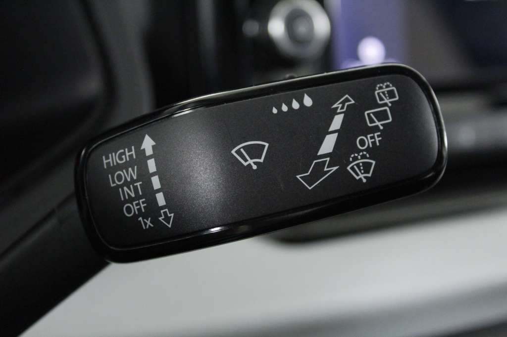 seat-arona-2024-gasolina-999cc