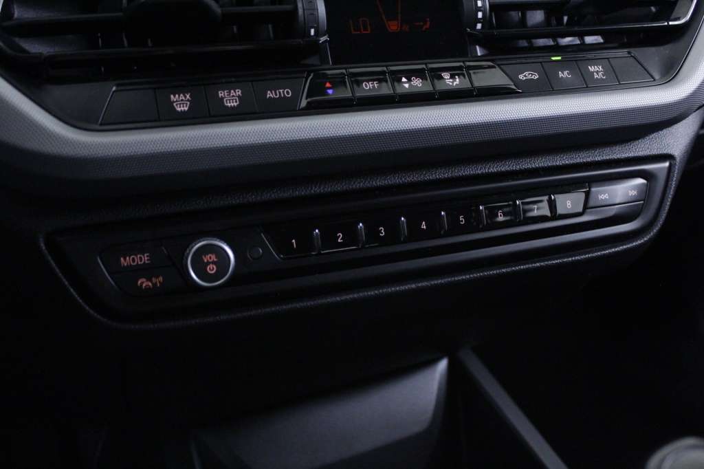 bmw-serie-1-2020-diesel-1496cc