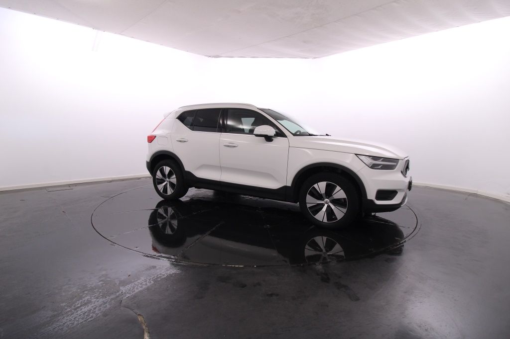 volvo-xc40-2022-hibrido-1477cc