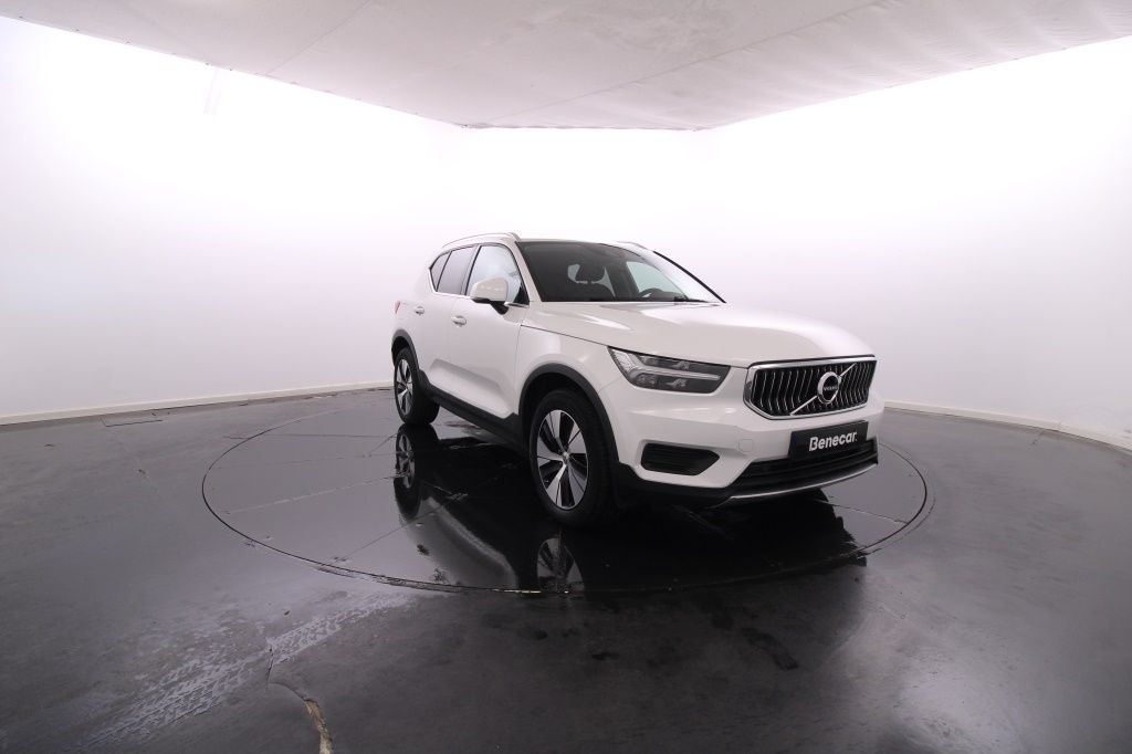 volvo-xc40-2022-hibrido-1477cc
