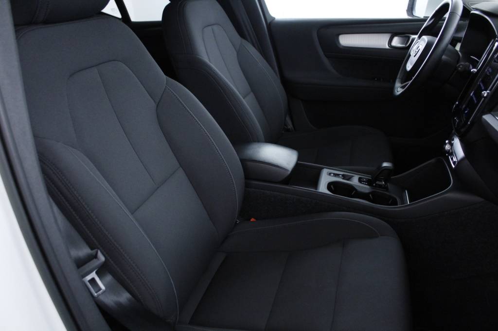 volvo-xc40-2022-hibrido-1477cc