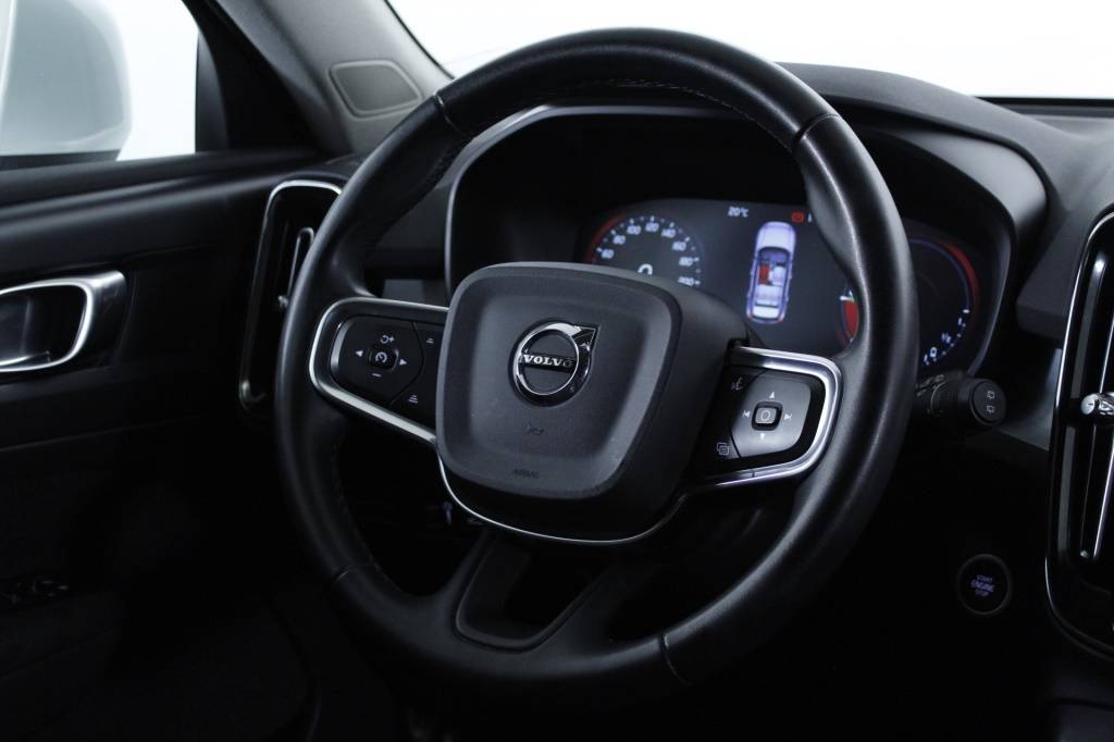 volvo-xc40-2022-hibrido-1477cc