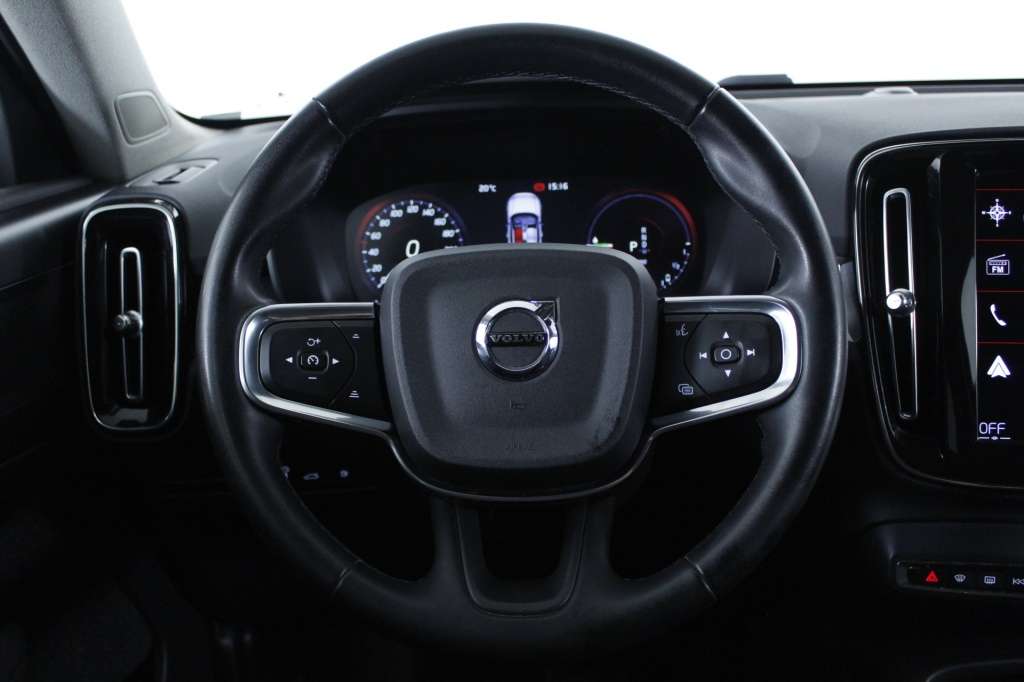 volvo-xc40-2022-hibrido-1477cc