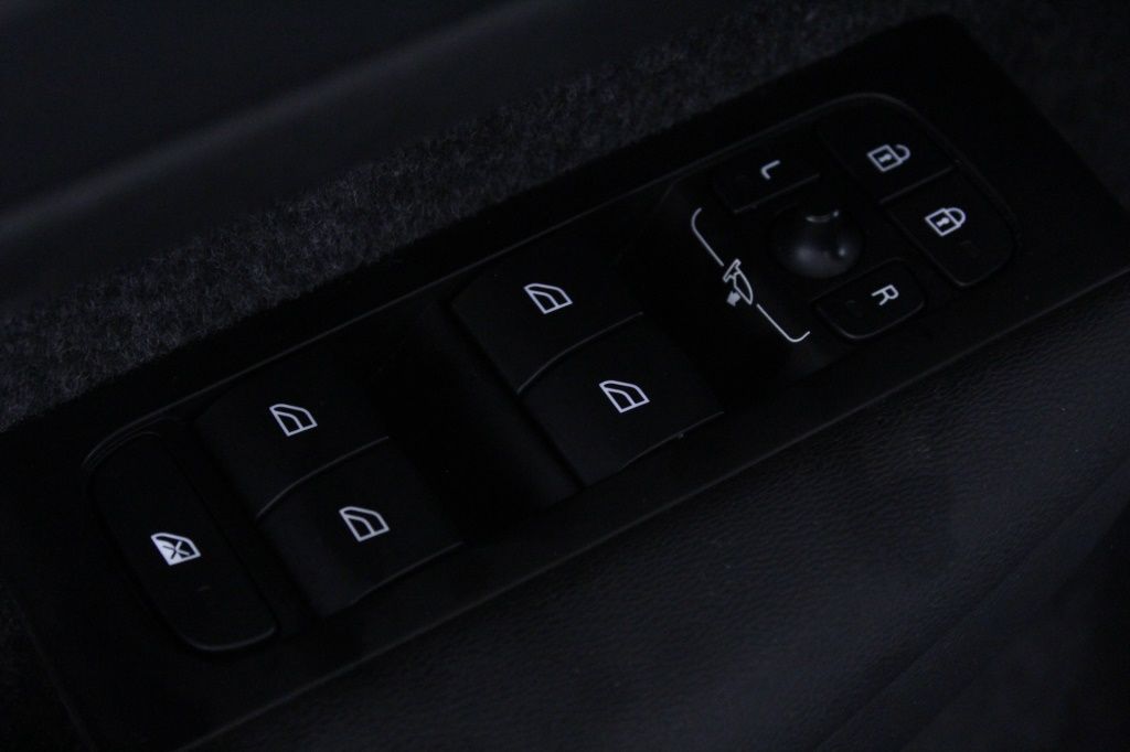 volvo-xc40-2022-hibrido-1477cc