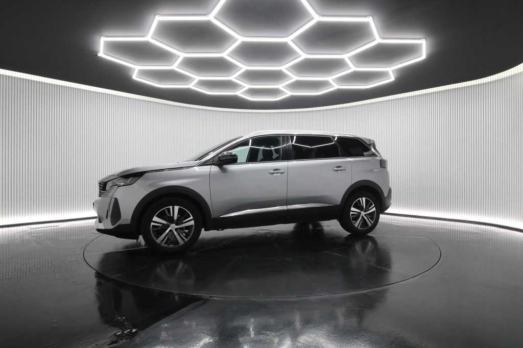 peugeot-5008-2024-gasolina-1199cc