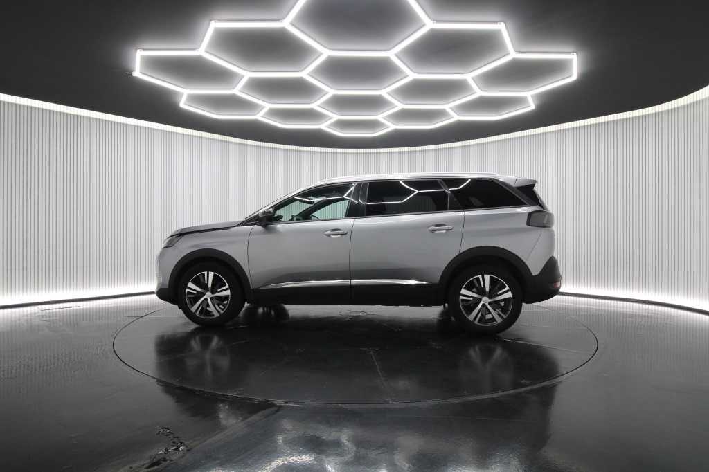 peugeot-5008-2024-gasolina-1199cc