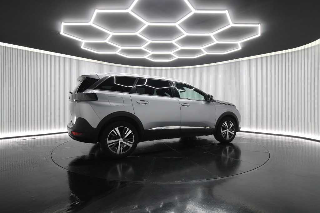 peugeot-5008-2024-gasolina-1199cc