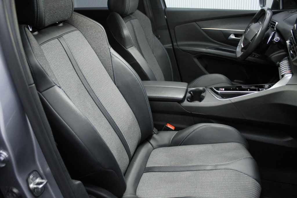 peugeot-5008-2024-gasolina-1199cc