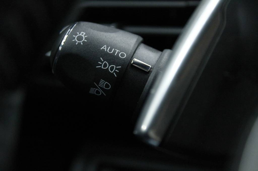 peugeot-5008-2024-gasolina-1199cc