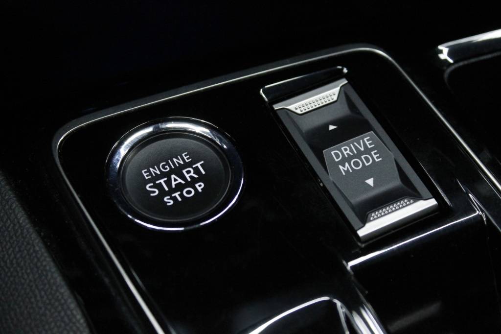 peugeot-5008-2024-gasolina-1199cc