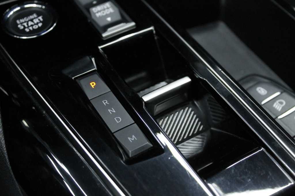 peugeot-5008-2024-gasolina-1199cc