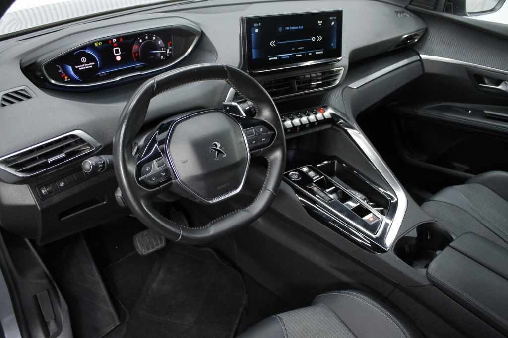 peugeot-5008-2024-gasolina-1199cc