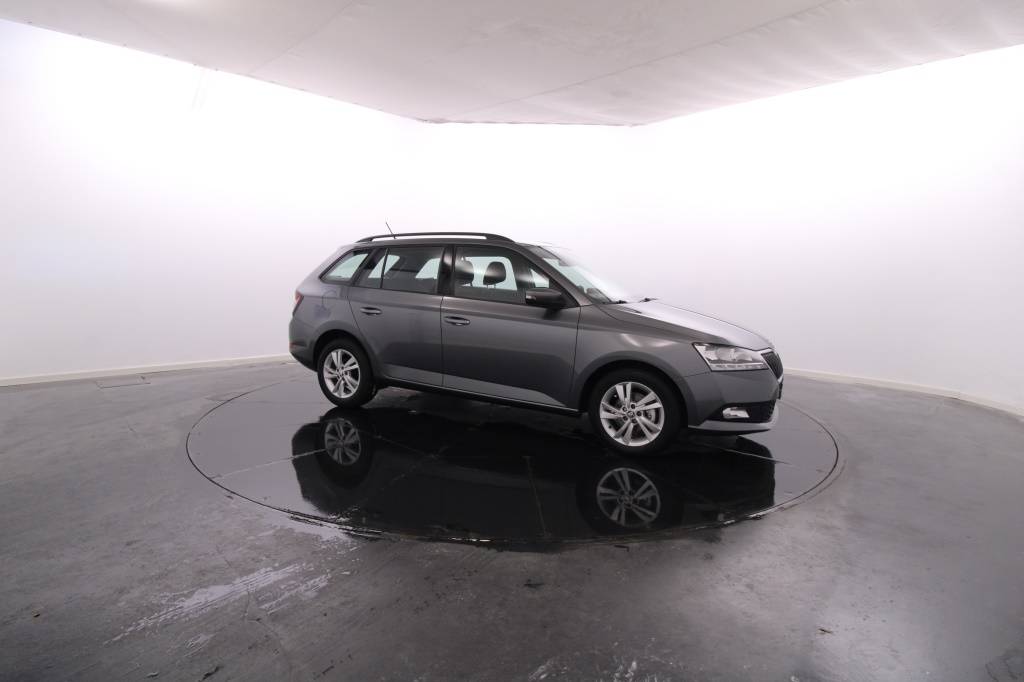 skoda-fabia-2022-gasolina-999cc