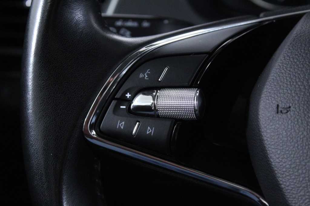 skoda-fabia-2022-gasolina-999cc