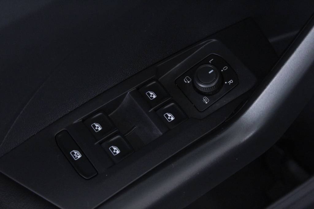 volkswagen-t-cross-2023-gasolina-999cc