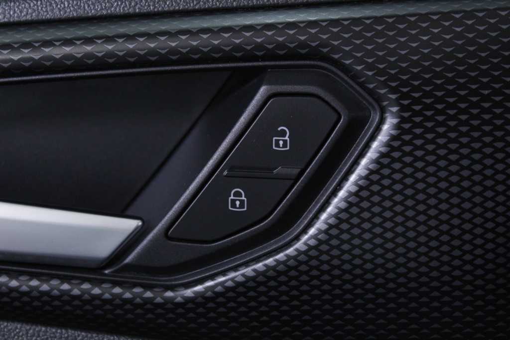 volkswagen-t-cross-2023-gasolina-999cc