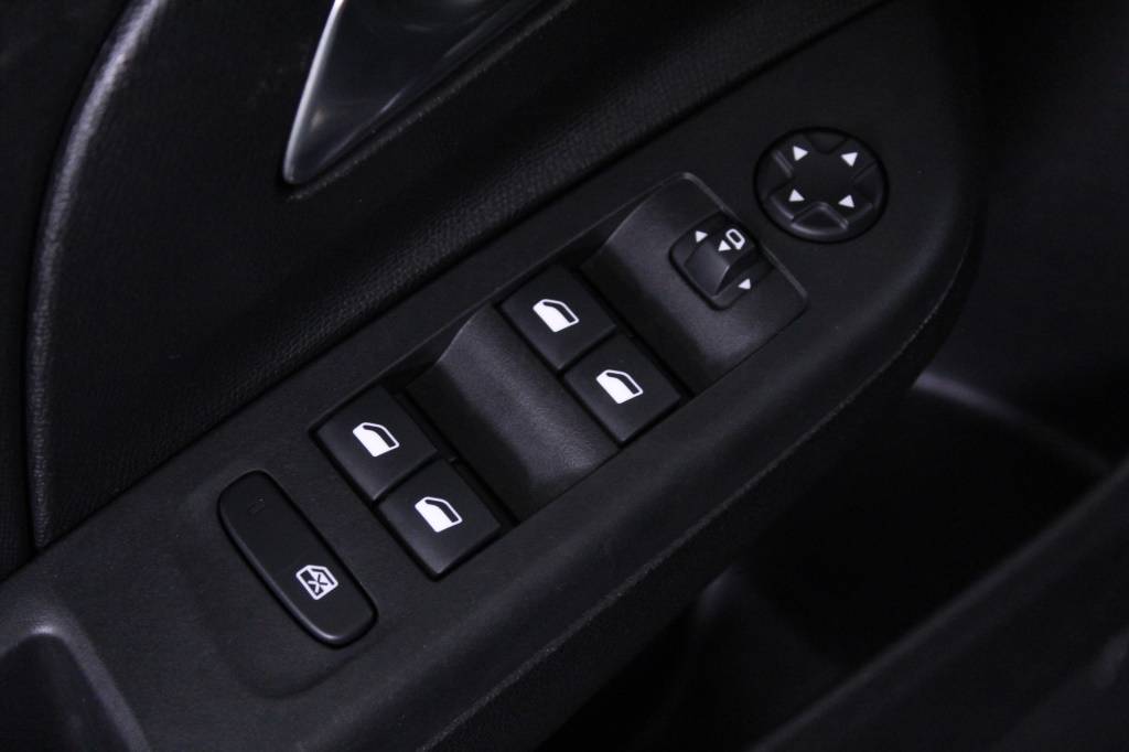 opel-corsa-2025-gasolina-1199cc