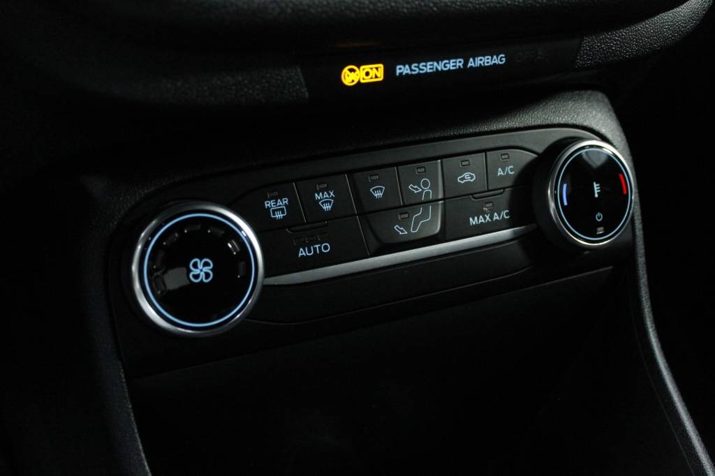 ford-fiesta-2023-hibrido-999cc