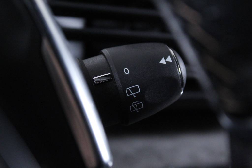 peugeot-3008-2022-diesel-1499cc