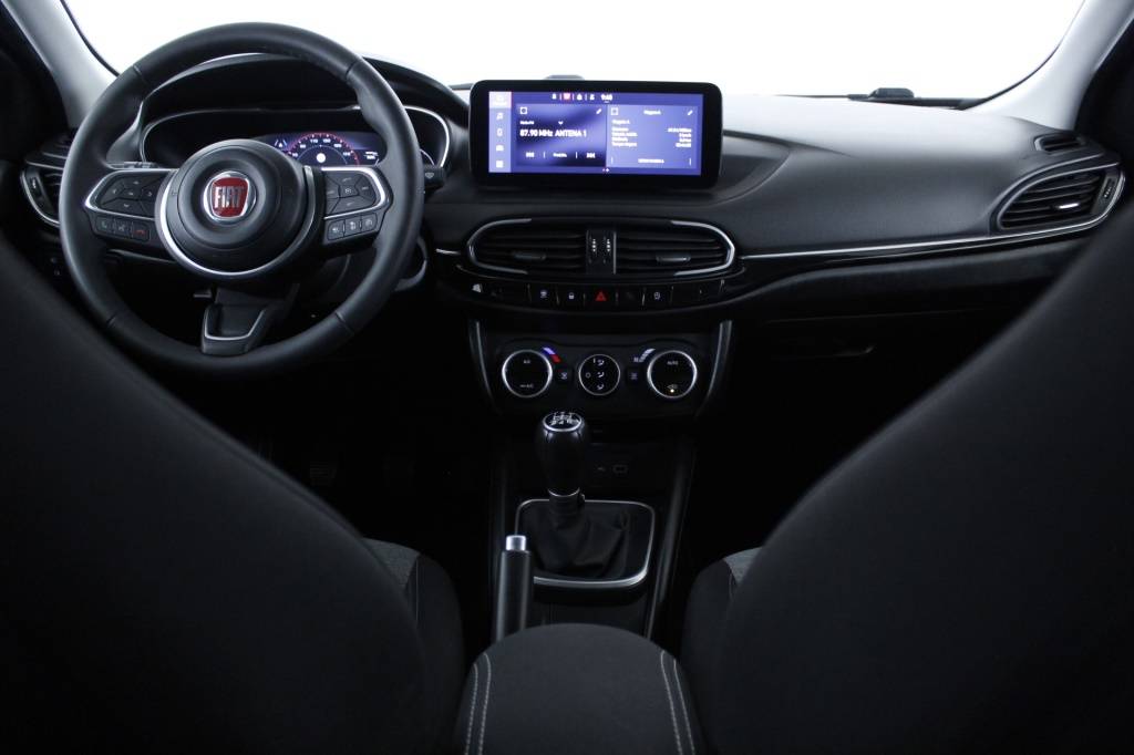 fiat-tipo-station-wagon-2023-gasolina-999cc