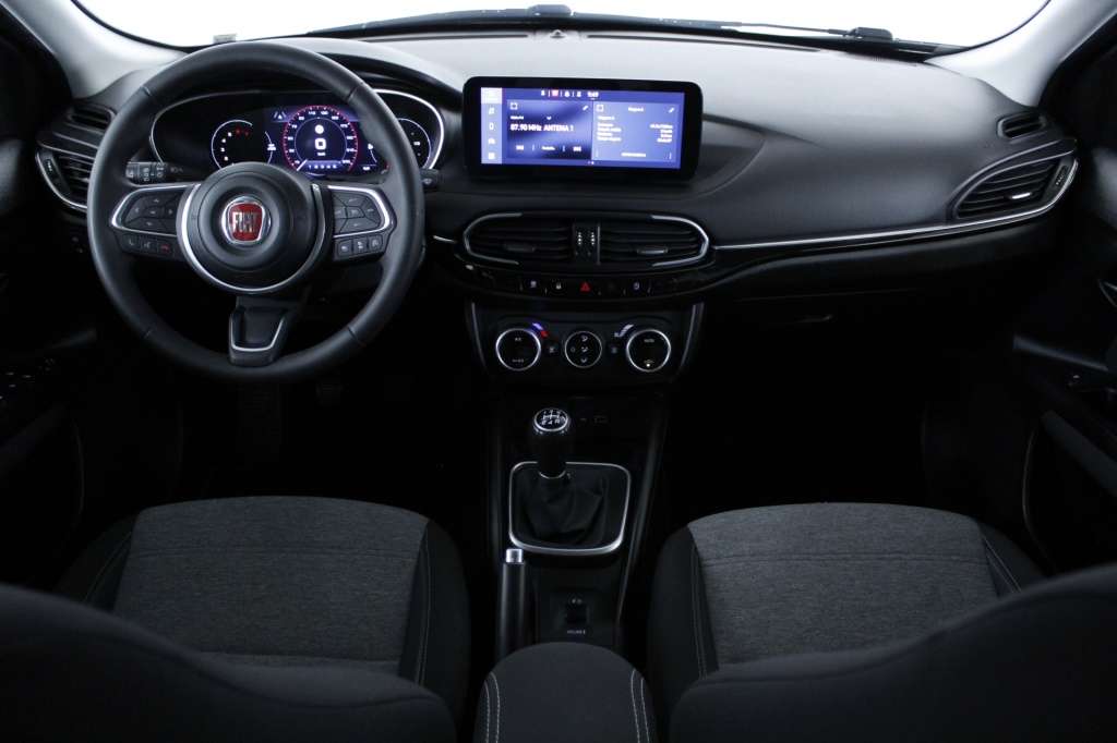 fiat-tipo-station-wagon-2023-gasolina-999cc