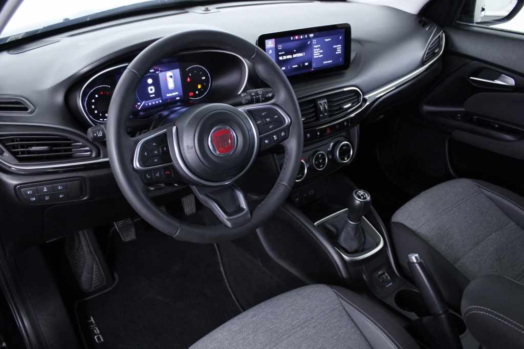 fiat-tipo-station-wagon-2023-gasolina-999cc
