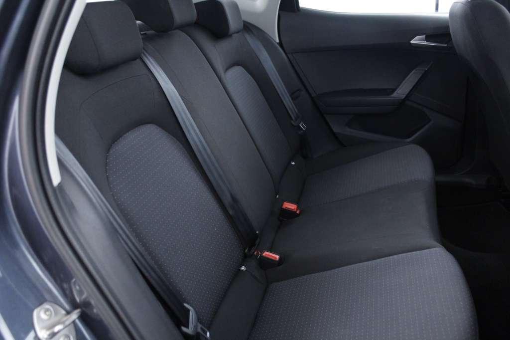 seat-arona-2024-gasolina-999cc