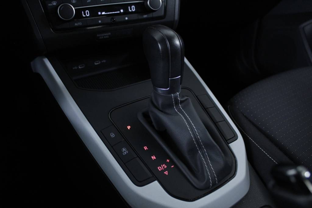 seat-arona-2024-gasolina-999cc