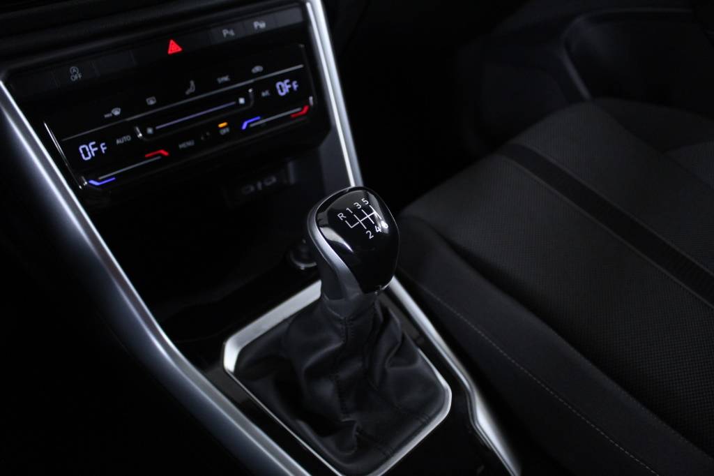 volkswagen-t-roc-2024-gasolina-999cc