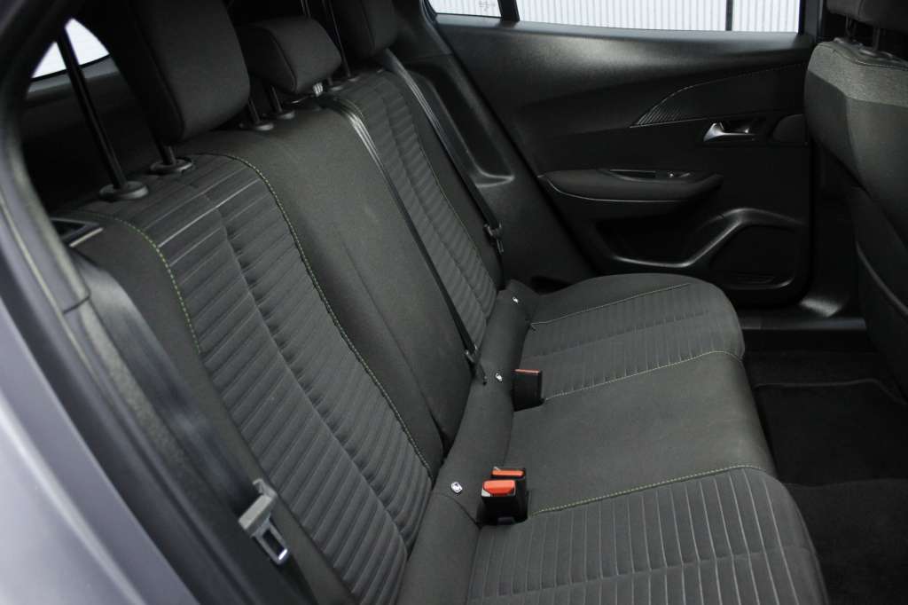 peugeot-2008-2024-gasolina-1199cc