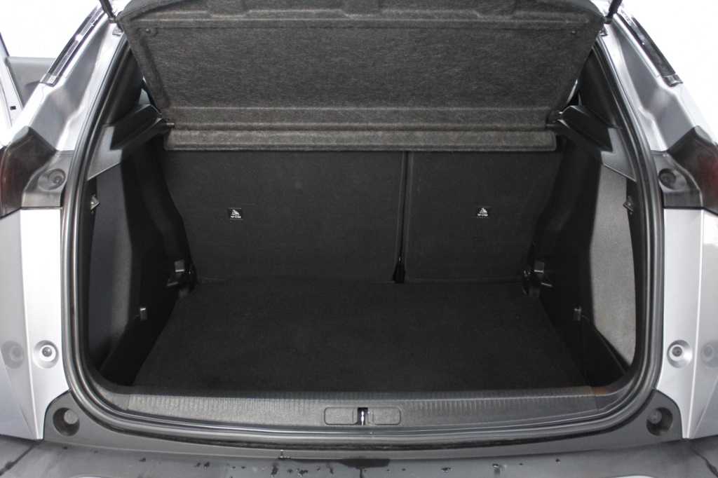 peugeot-2008-2024-gasolina-1199cc
