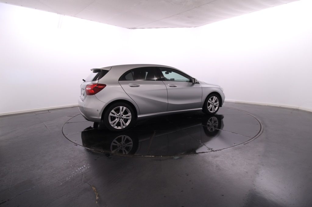 mercedes-benz-classe-a-2018-diesel-2143cc