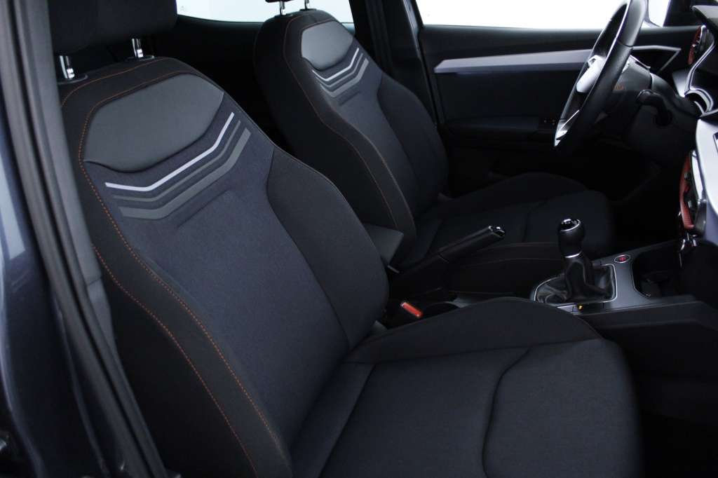 seat-ibiza-2024-gasolina-999cc